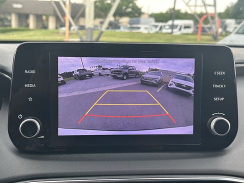Used 2022 Hyundai Santa Fe SE FWD image 27