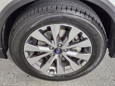 Used 2019 Subaru Outback 3.6R Touring image 14