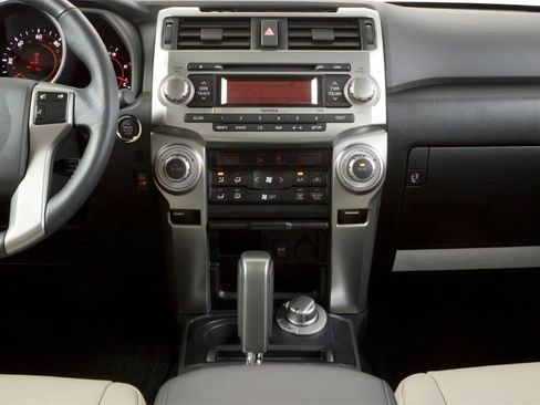 Used 2010 Toyota 4Runner SR5 AWD/4WD image 9