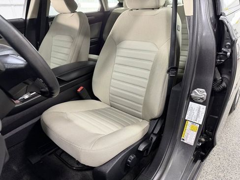 Used 2018 Ford Fusion S image 18