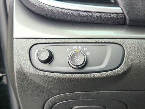 Used 2017 Buick Encore Preferred image 29