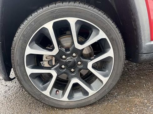 Used 2018 Jeep Compass Limited w/ Navigation Group image 21