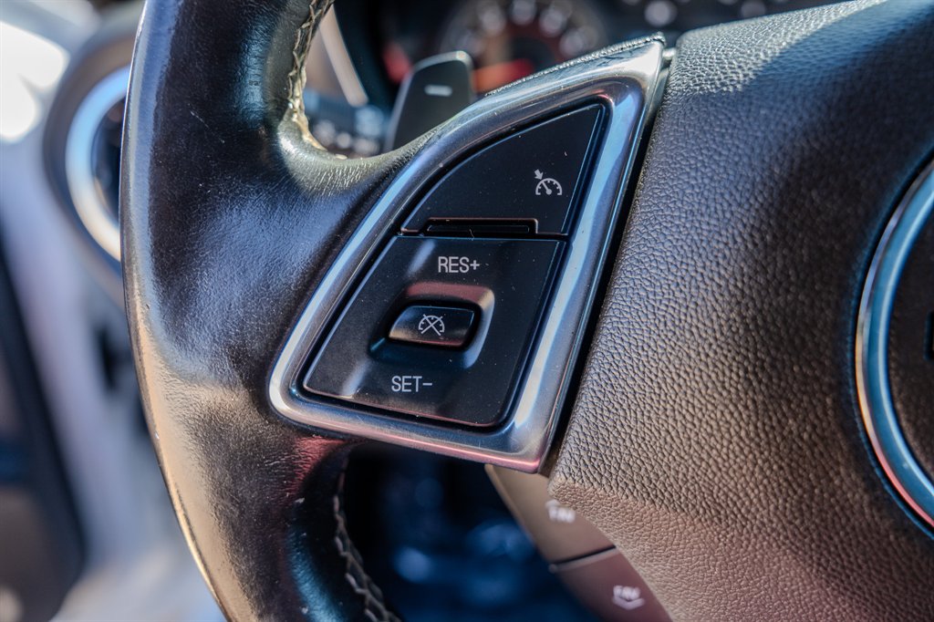 Used 2023 Chevrolet Camaro LT RWD image 16