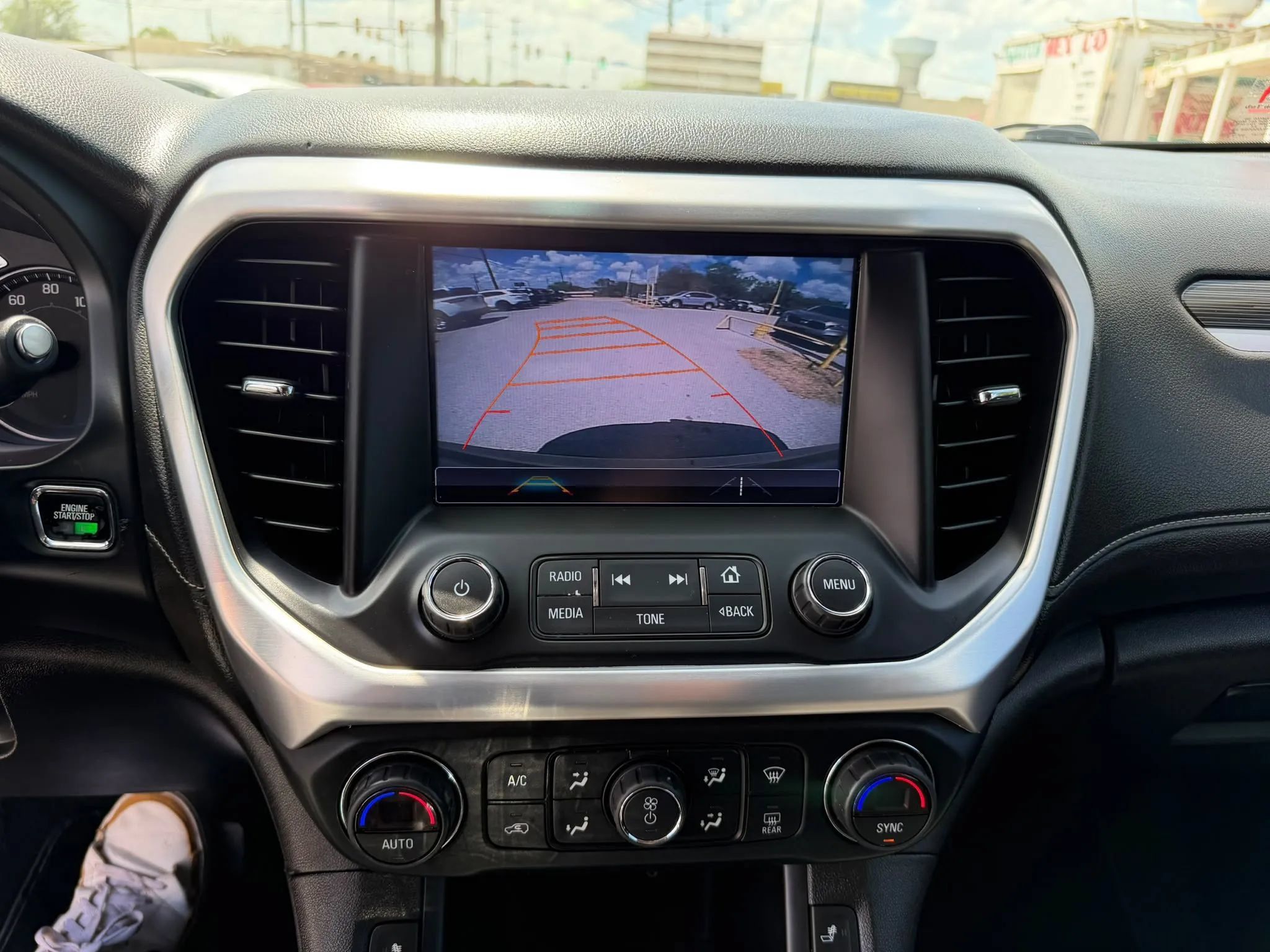 Used 2017 GMC Acadia SLT FWD image 31