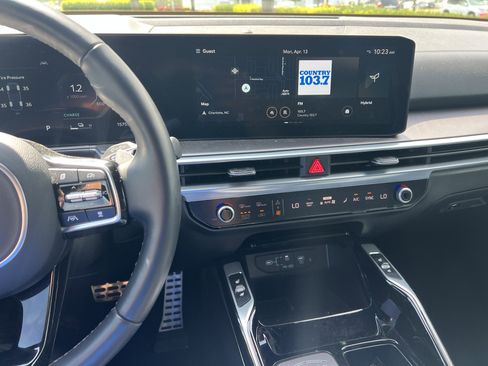 Used 2025 Kia Sorento SX Prestige image 18