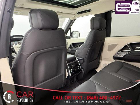 Used 2022 Land Rover Range Rover Long Wheelbase SE AWD/4WD image 40