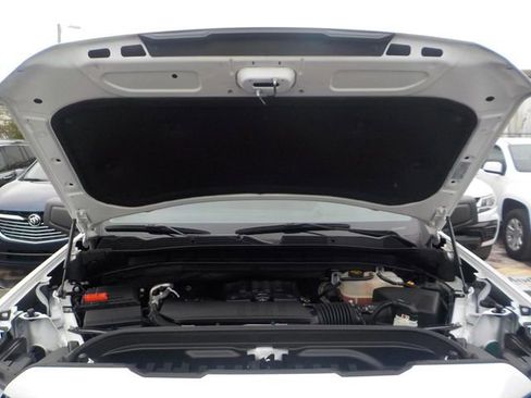 Used 2022 GMC Sierra 1500 Elevation image 5