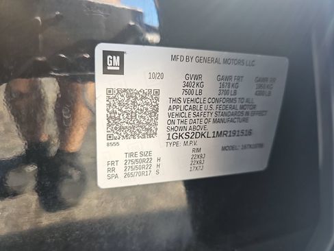 Certified 2021 GMC Yukon Denali w/ Denali Premium Package AWD/4WD image 43