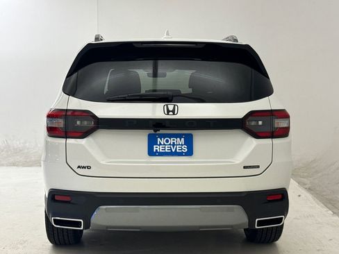 New 2026 Honda Pilot Touring image 8