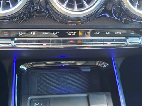 Used 2023 Mercedes-Benz GLB 35 AMG 4MATIC image 31