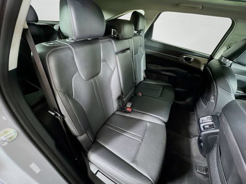 Used 2022 Kia Sorento S w/ Panoramic Sunroof Package AWD/4WD image 29