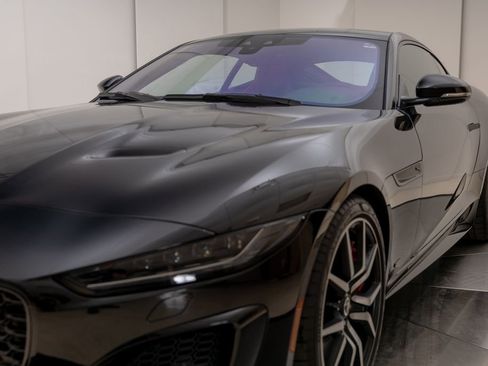 Used 2024 Jaguar F-TYPE R image 13