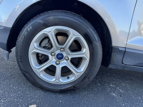 Certified 2019 Ford EcoSport SE w/ SE Convenience Package image 12