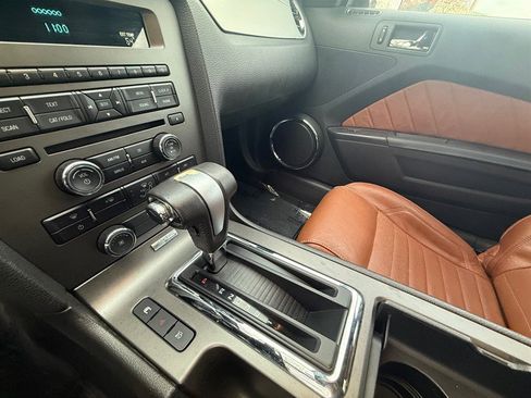 Used 2010 Ford Mustang GT image 16