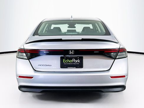 Used 2025 Honda Accord LX image 7