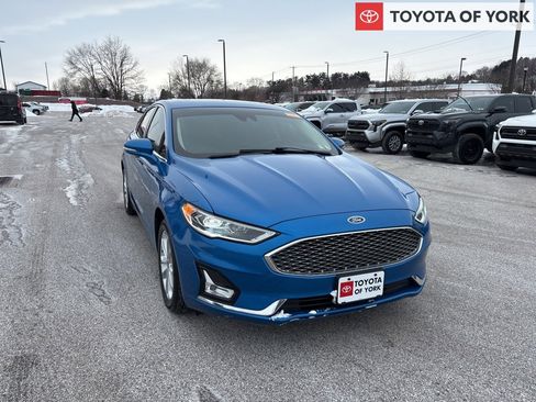 Used 2019 Ford Fusion Energi Titanium image 1