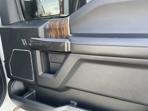 Used 2020 Ford F150 Lariat w/ Equipment Group 502A Luxury AWD/4WD image 19