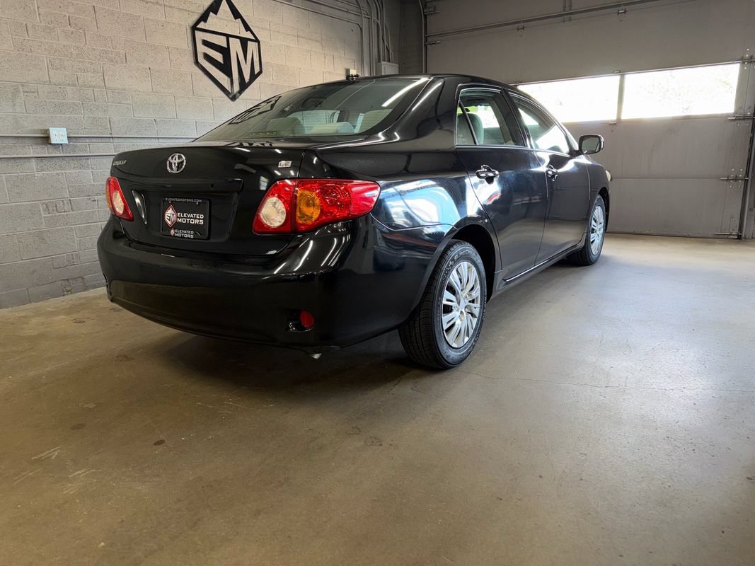 Used 2010 Toyota Corolla LE FWD image 5
