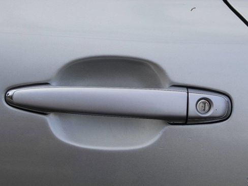 Used 2002 Lexus SC 430 Convertible image 19