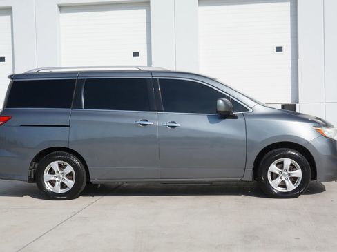 Used 2016 Nissan Quest SV image 16