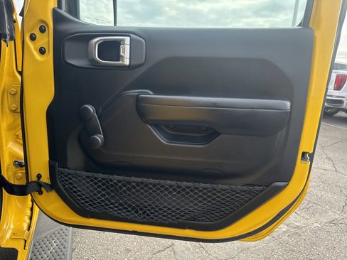 Used 2019 Jeep Wrangler Unlimited Sport image 23