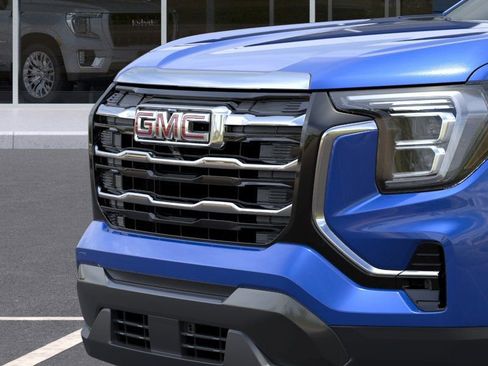 New 2025 GMC Terrain Elevation w/ Elevation Premium Package AWD/4WD image 13