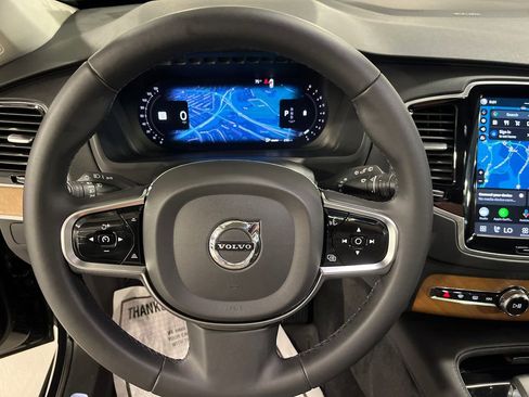 Certified 2024 Volvo XC90 B6 Plus w/ Protection Package Premier AWD/4WD image 11