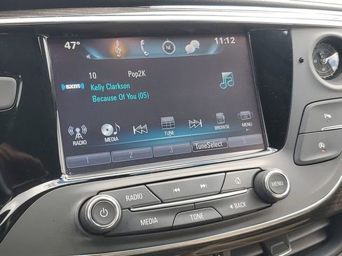 Certified 2019 Buick Envision Preferred AWD/4WD image 25