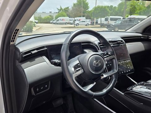 Used 2022 Hyundai Tucson Limited image 9