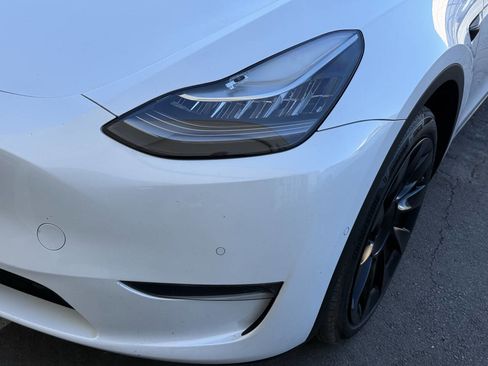 Used 2020 Tesla Model Y Long Range image 35