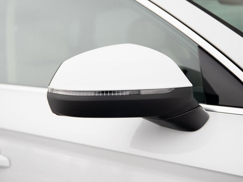 Used 2025 Audi Q5 2.0T Premium Plus image 10