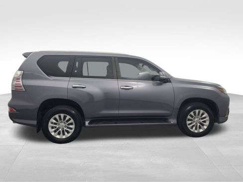 Used 2022 Lexus GX 460 Premium image 3