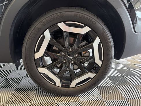 Used 2025 Kia Telluride S FWD image 8