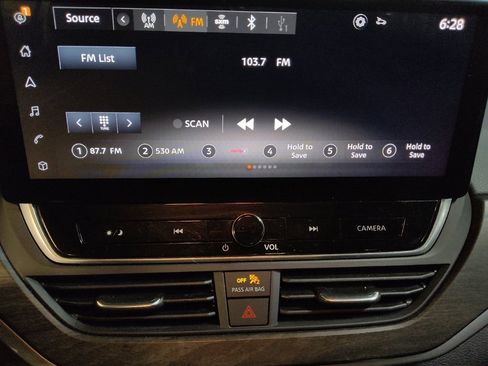 Used 2023 Nissan Altima 2.5 SV w/ SV Premium Package FWD image 25
