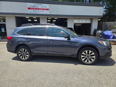 Used 2017 Subaru Outback 2.5i Limited AWD/4WD image 19