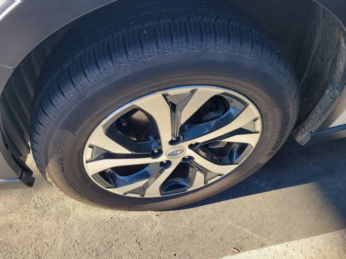 Certified 2021 Subaru Outback Limited image 10