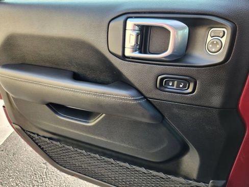 Used 2022 Jeep Wrangler Unlimited Sahara w/ Cold Weather Group image 22