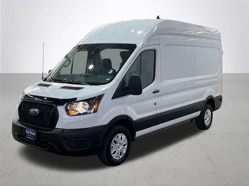 Used 2025 Ford Transit 250 148 High Roof RWD image 2