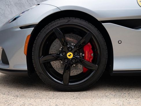 Used 2022 Ferrari Portofino M RWD image 19
