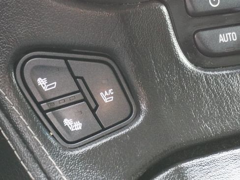 Used 2016 Chevrolet Suburban LTZ image 38