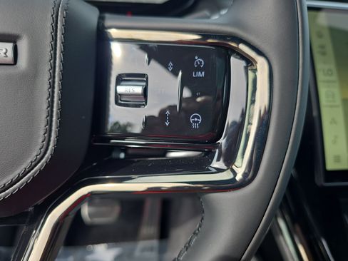 New 2026 Land Rover Range Rover Sport Dynamic SE AWD/4WD image 18
