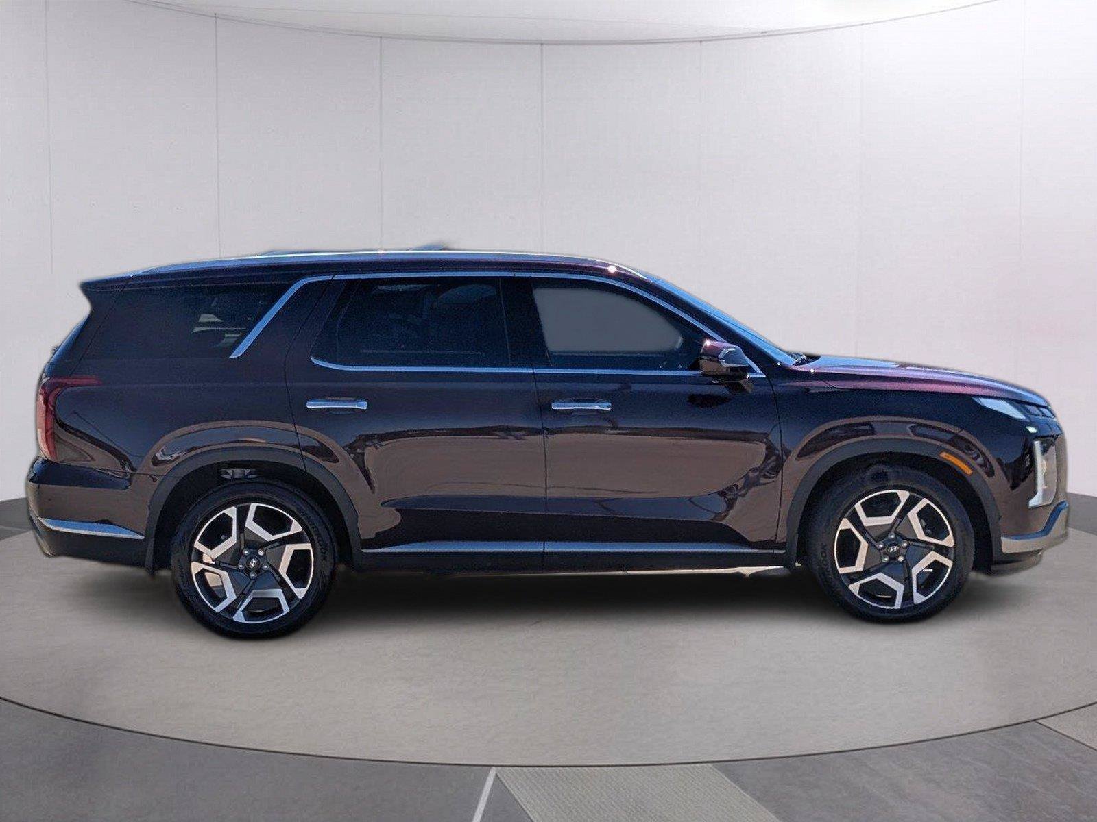 Used 2023 Hyundai Palisade SEL FWD image 8