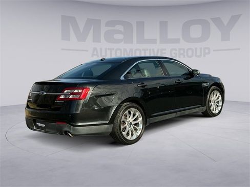Used 2015 Ford Taurus Limited w/ Equipment Group 301A image 5