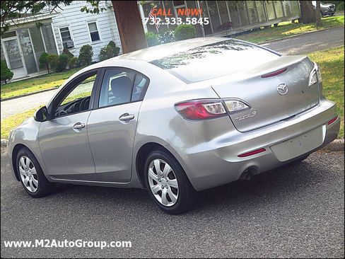Used 2013 MAZDA MAZDA3 i SV image 22
