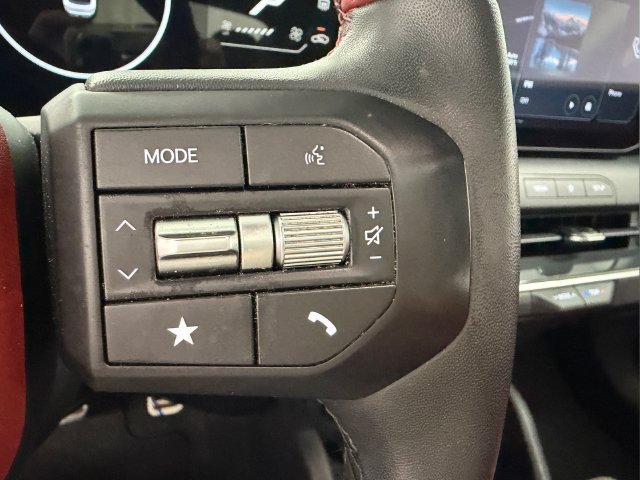 Certified 2025 Kia K4 GT-Line Turbo FWD image 18