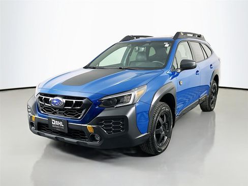 Used 2025 Subaru Outback Wilderness AWD/4WD image 3