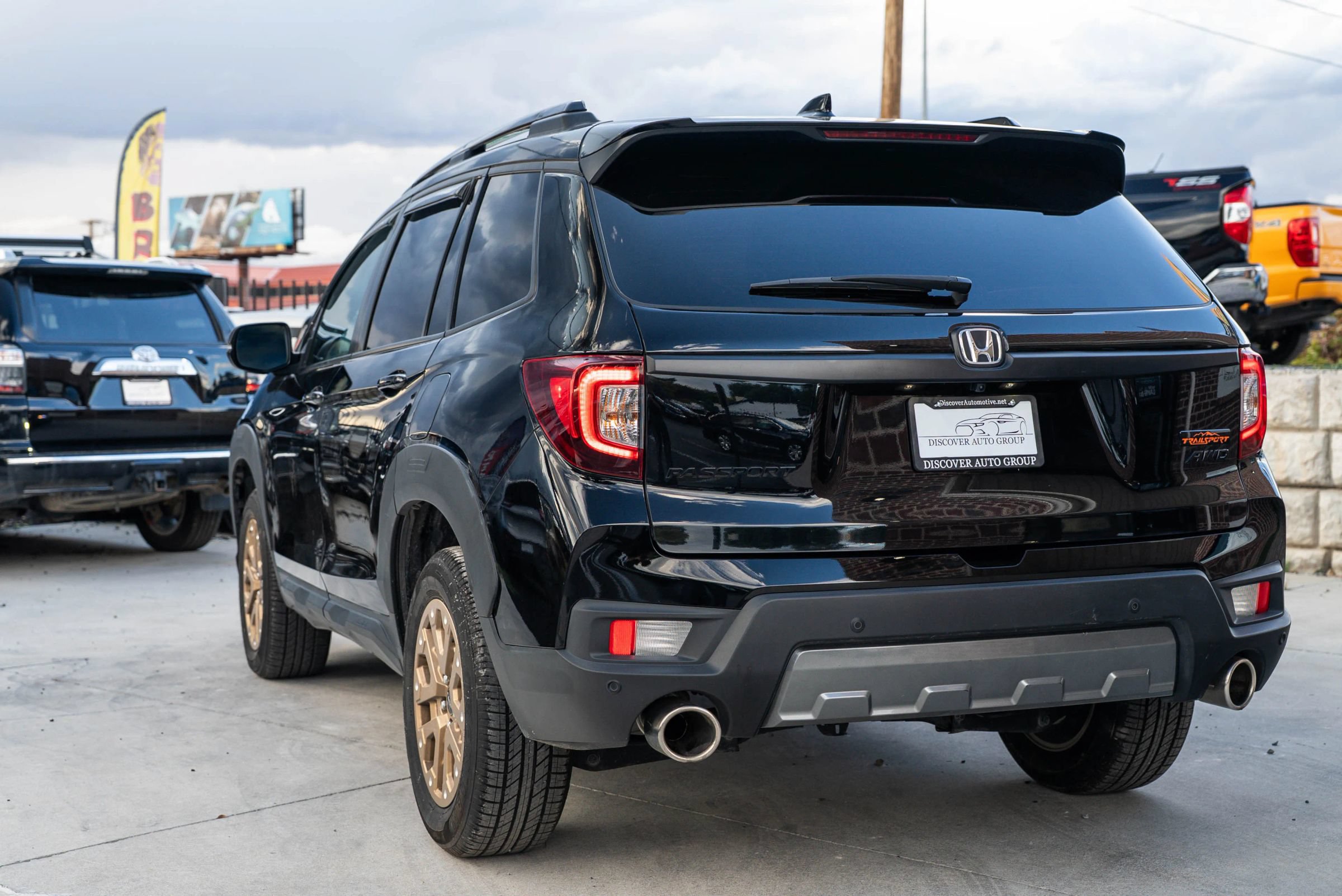 Used 2023 Honda Passport TrailSport image 5