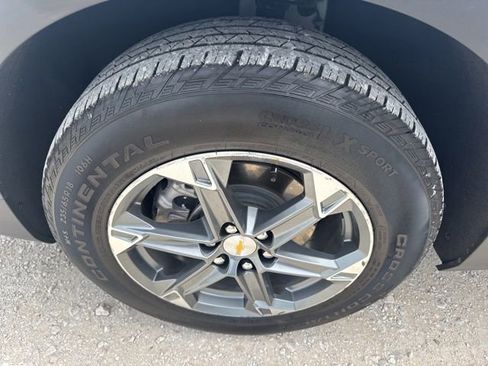 Used 2025 Chevrolet Blazer LT AWD/4WD image 4