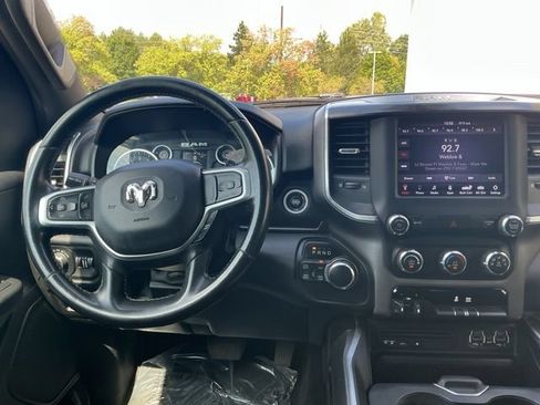 Used 2019 RAM 1500 Big Horn AWD/4WD image 2