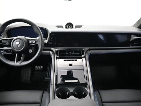 Used 2026 Porsche Panamera Turbo S AWD/4WD image 9